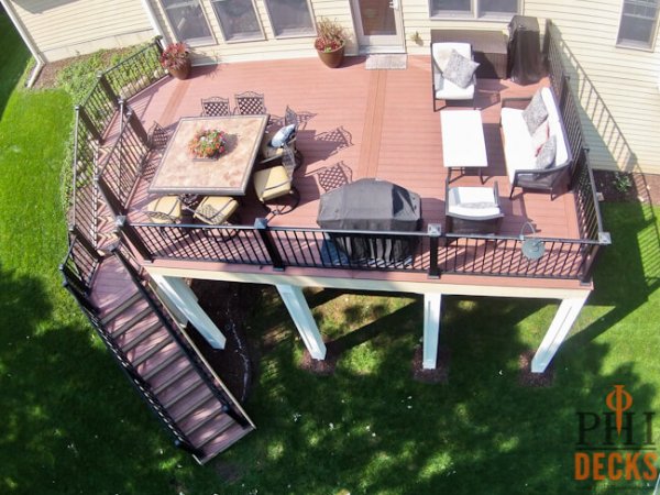 Custom-low-maintenance-deck-PVC-decking-seam-boards