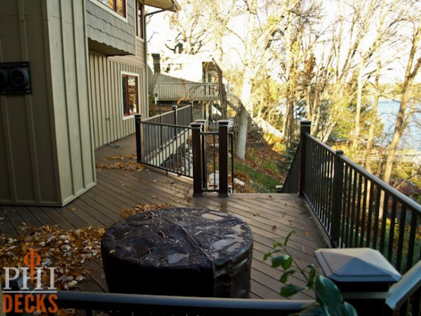 Diagonal-Decking-Low-Maintenance-Deck-Lighting