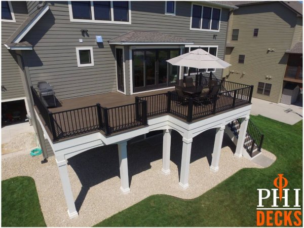 Entertaining_outdoor_living_stairs_deck_future_porch