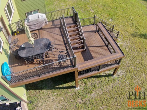 Multi-level-deck-TimberTech-PHI