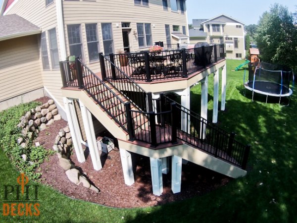 PVC-Decking-Azek-decking-Westbury-aluminum-railings-wrapped-posts