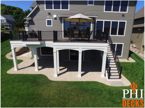 TimberTech_decking_arches_aluminum_railings