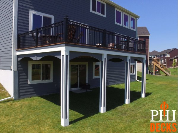 Two-Tone-Paint-Low-Maintenance-Decking