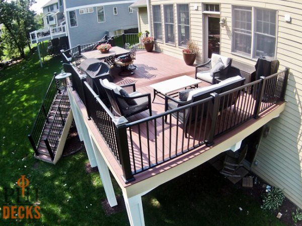 aluminum-railings-Azek-decking-wrapped-posts