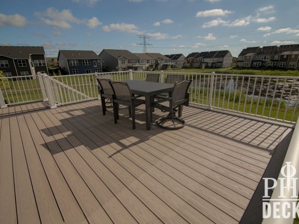 composite_deck_brown_minnesota