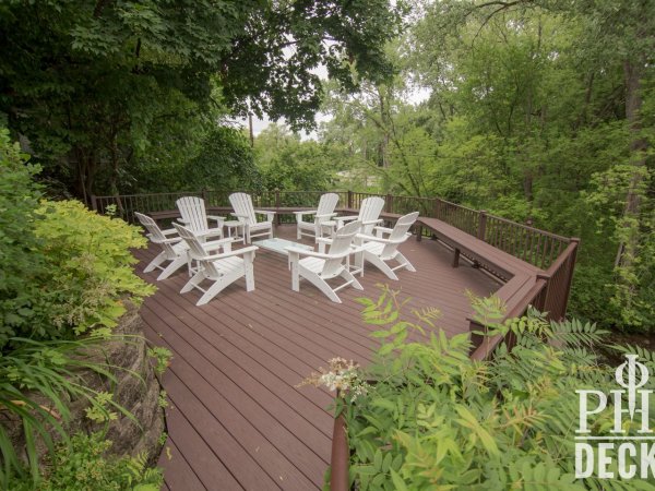 composite_decking_brown_bench