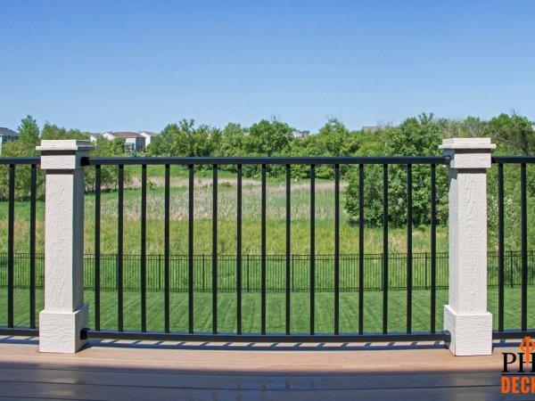 custom_rail_posts_aluminum_railing