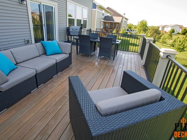 deck_furniture