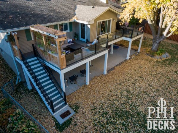 deck_planter_pergola