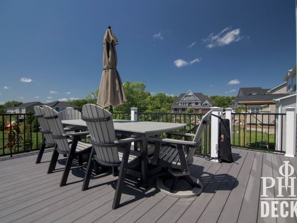 deck_table_metal_railing_mn