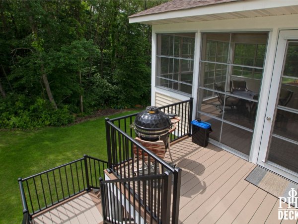 low_maintenance_decking_vinyl_windows