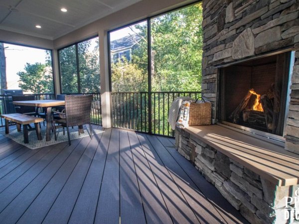 outdoor_fireplace_valor_fireplace_screen_porch