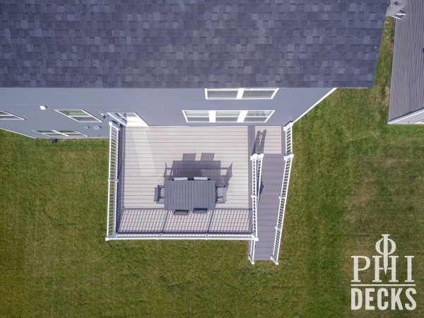 picture_fram_decking_grey