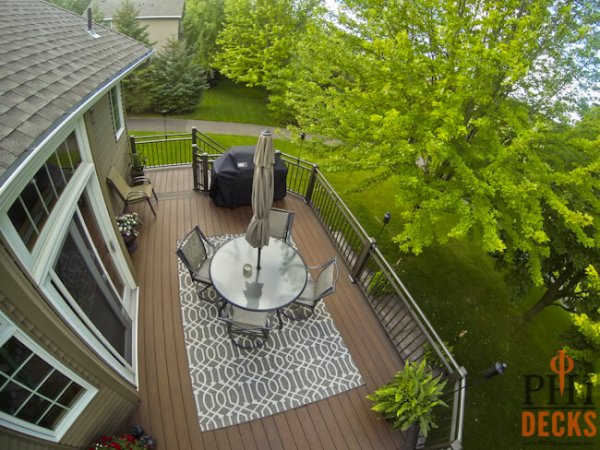 riviera-railings-westbury-azek-decking-low-maintenance-prior-lake-PHI-Decks