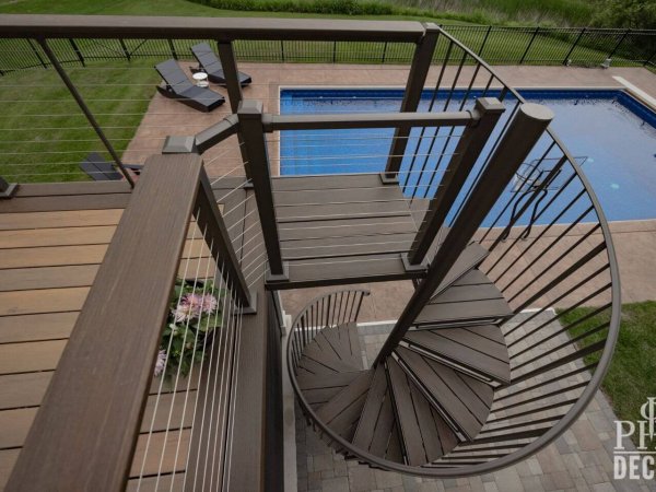 spiral_stairs_deck