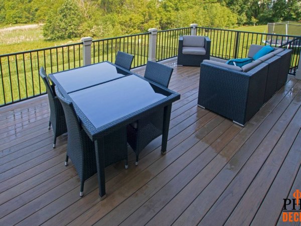 timbertech_legacy_decking_outdoor