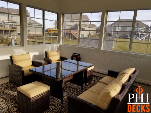 white_porch_decking_outdoor_furniture_screen_porch
